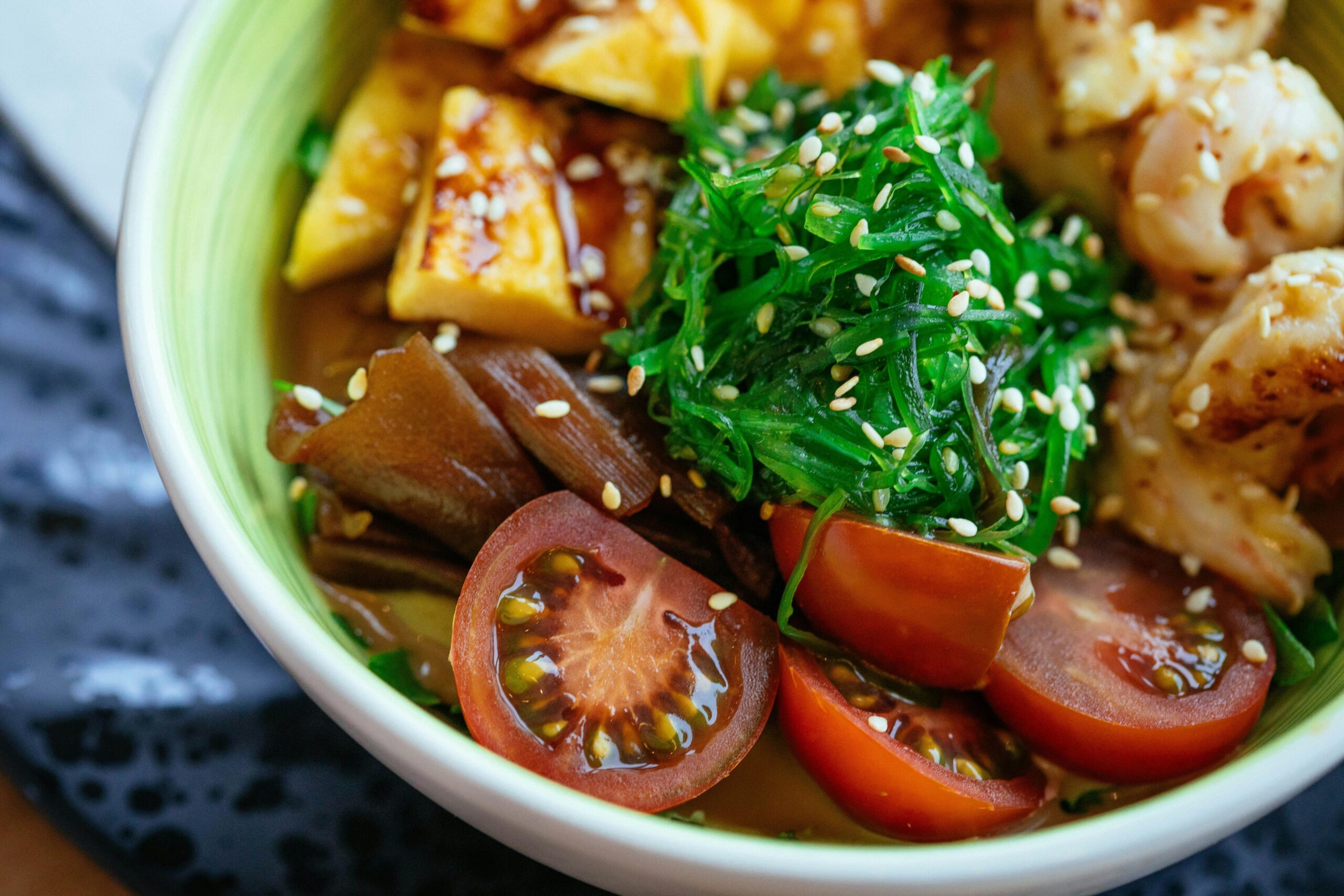 Bowl of organic seaweed salad with lemon dressing