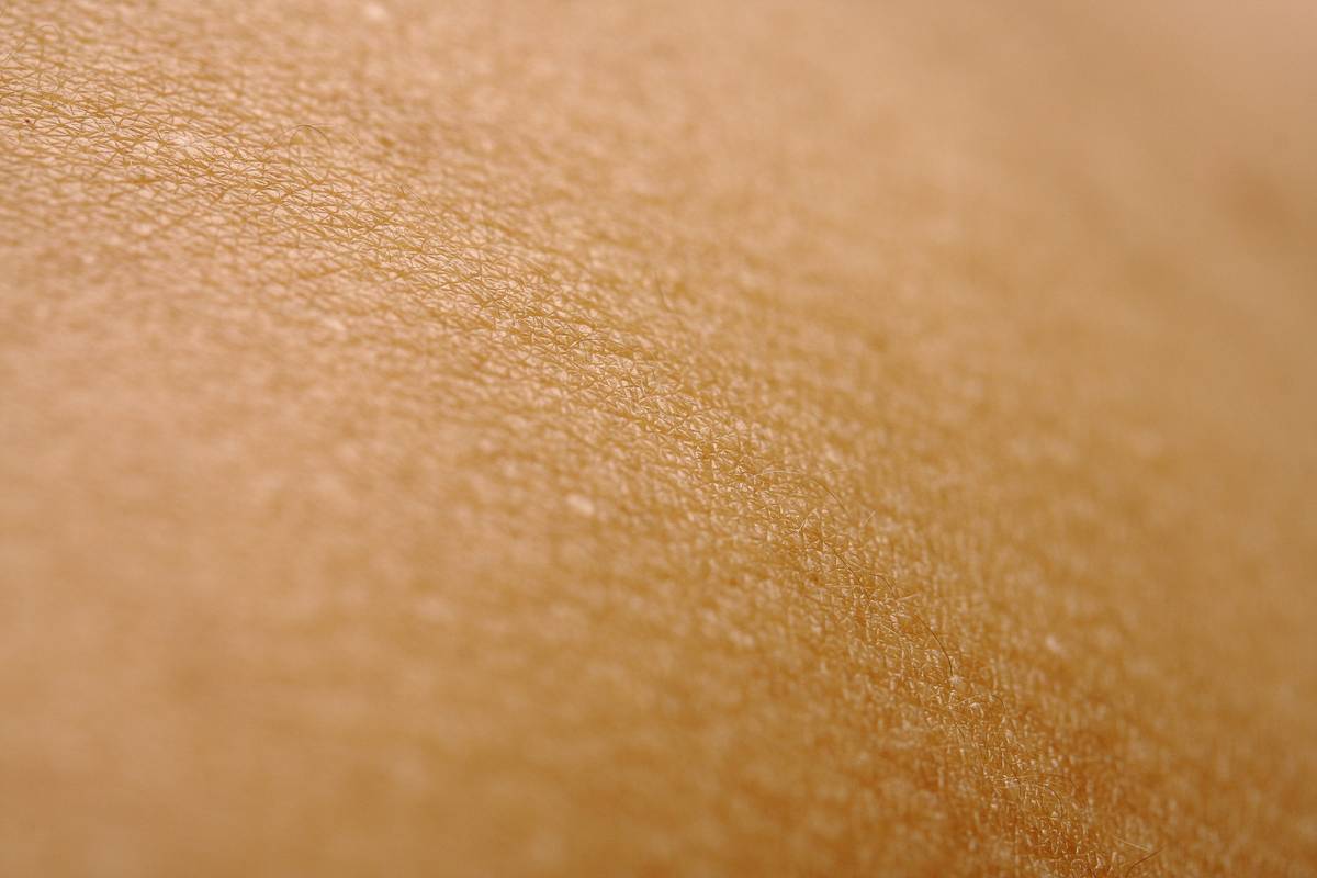 Side-by-side images showing clearer complexion after using dulse seaweed treatments.