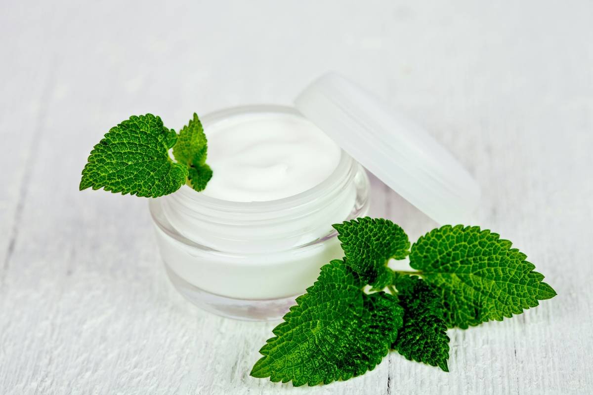 What Is an Acetabularia Pill? Separating Seaweed Science from Skincare Snake Oil